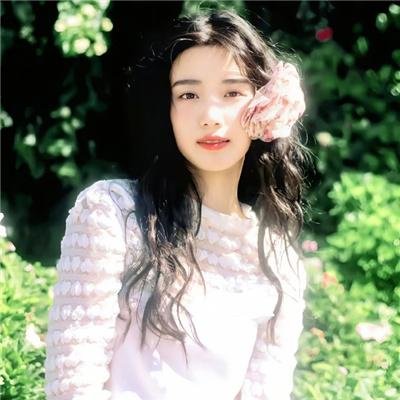 北极百货的秋乃小姐
